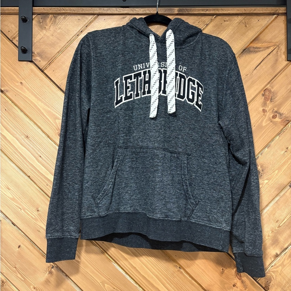 💜University Of Lethbridge Hoodie. Medium